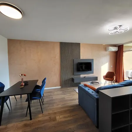 Cozy 1bdr Downtown * Timisoara